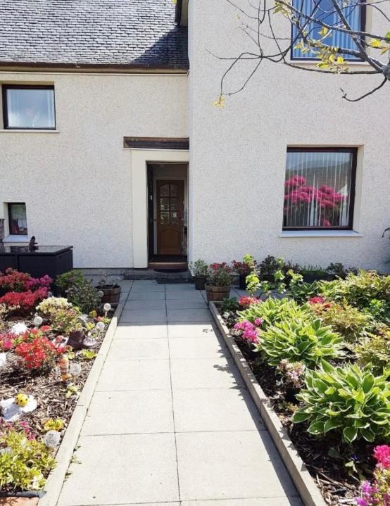 Nevis Rooms - Self Check In With Free Onsite Parking Inverlochy Exterior foto